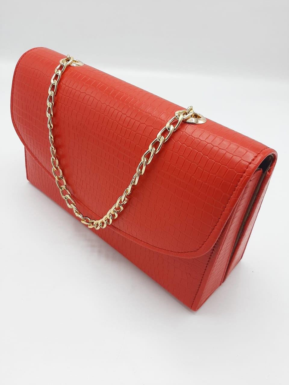Croc-Texture Chain Shoulder Bag
